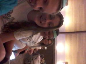 pa60383_ipqg8b_696x400